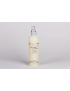 Cyberhair en Vital hair conditioner, verstuive , moisture protection, ook voor Echt haar haarwerken.